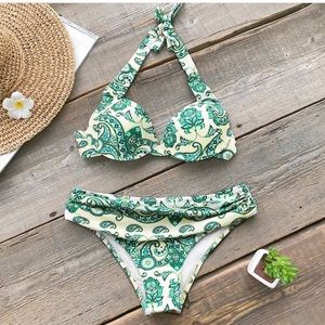 Cupshe Green Paisley Halter Bikini w/ Moulded Cups